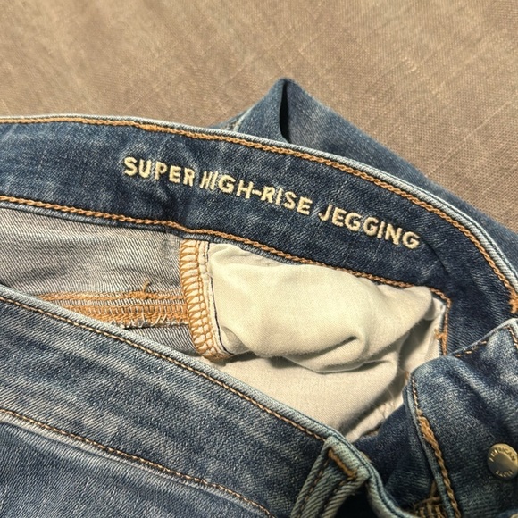 American Eagle Outfitters Skinny Blue Jeans - Picture 5 of 10